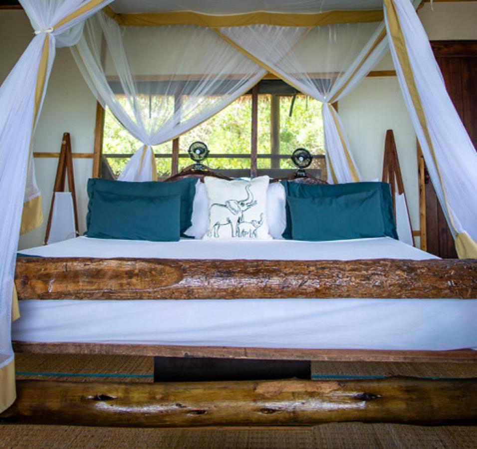 Simply Saadani Camp, A Tent With A View Safaris Mkwaja Exterior photo